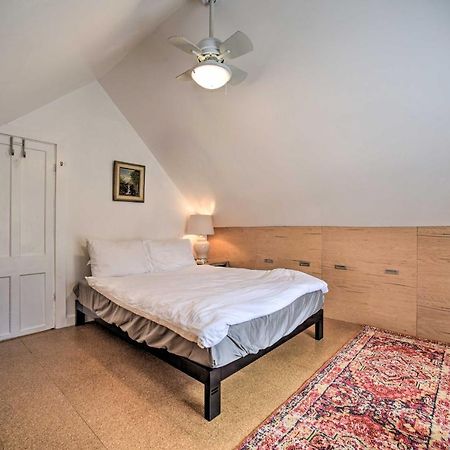 Charming Cottage With Yard - 2 Mi To Tinker St! 伍德斯托克 外观 照片