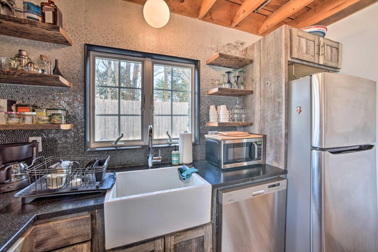 Charming Cottage With Yard - 2 Mi To Tinker St! 伍德斯托克 外观 照片
