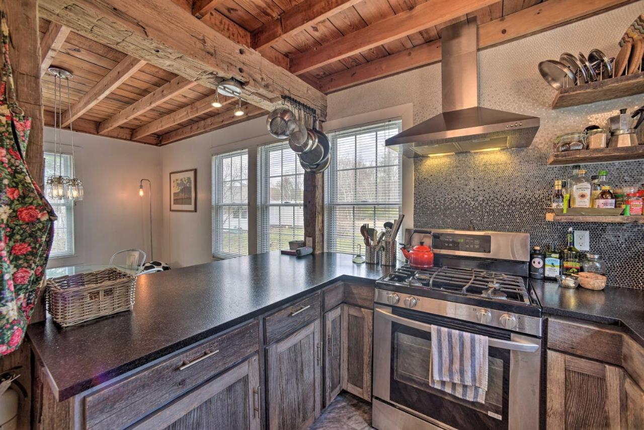 Charming Cottage With Yard - 2 Mi To Tinker St! 伍德斯托克 外观 照片