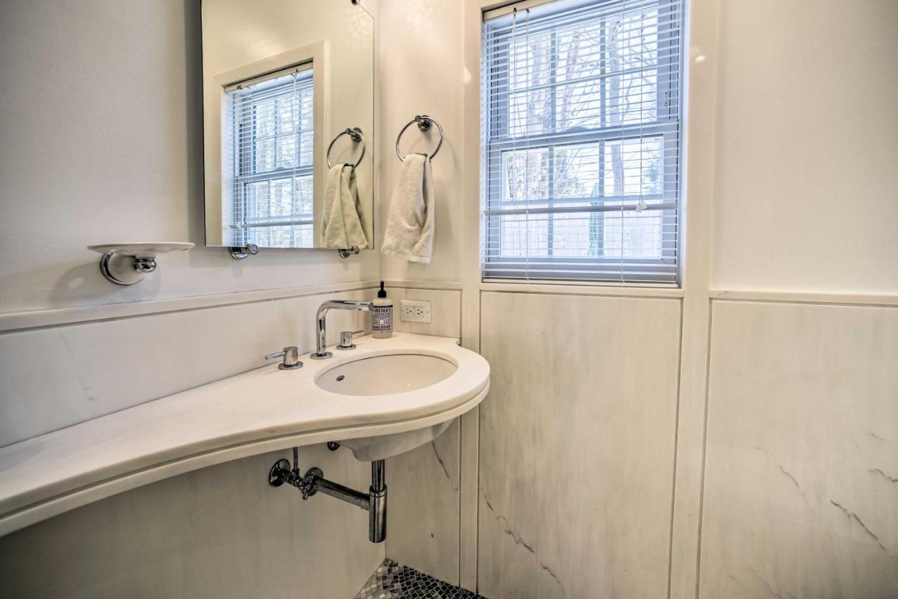 Charming Cottage With Yard - 2 Mi To Tinker St! 伍德斯托克 外观 照片
