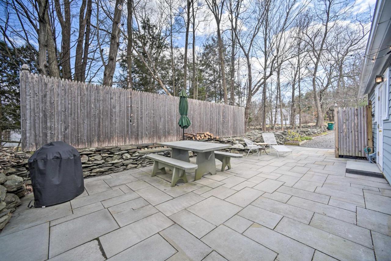 Charming Cottage With Yard - 2 Mi To Tinker St! 伍德斯托克 外观 照片